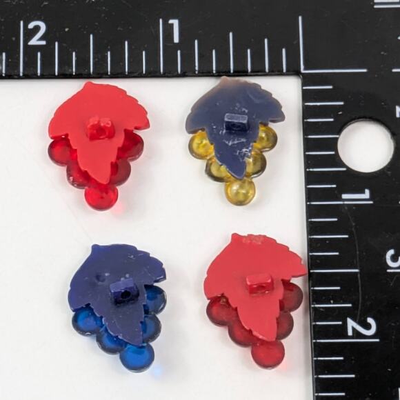 Vintage Plastic Grape Cluster Buttons Set of 4 Red Blue Yellow Midcentury Fruit - Picture 2 of 2